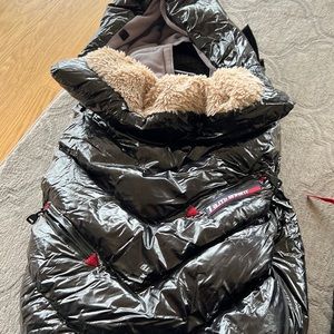 7AM Polar igloo footmuff! good condition!